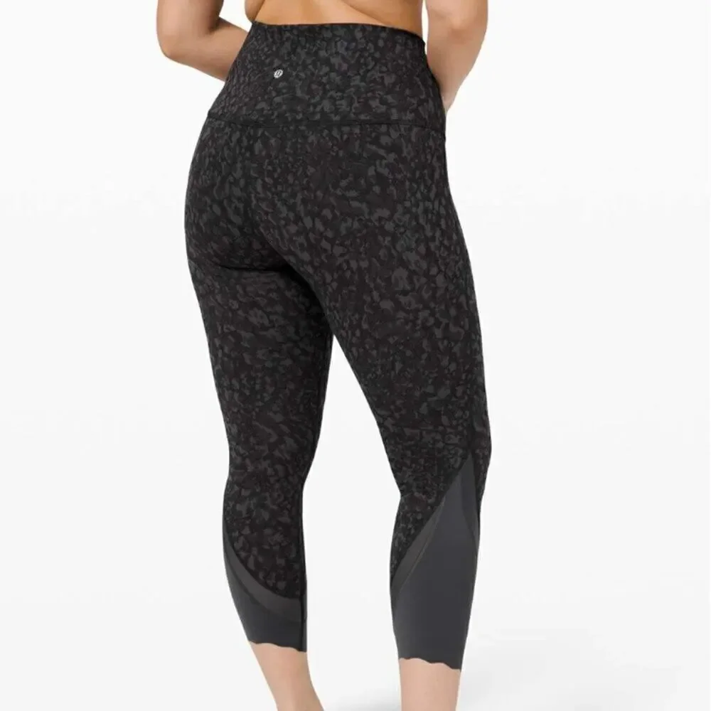 Lululemon Wunder Under High-Rise Crop 23